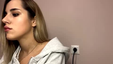 Snapshot of hotmusex chatting on 10/20/25, 09:43 hotmusex online show from 10/20/25, 09:43