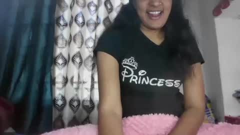 lola online show from 02/02/25, 07:41