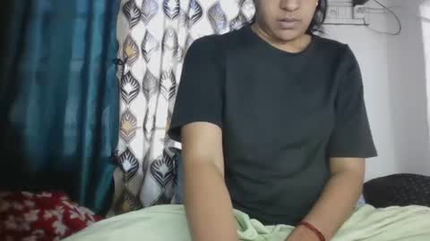 Snapshot of hotnsweetindian chatting on 01/14/26, 07:14 lola online show from 01/14/26, 07:14