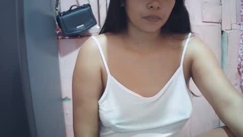 hotpink4u04 online show from 01/18/26, 11:30