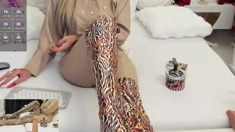 Delya- online show from 10/23/25, 02:49