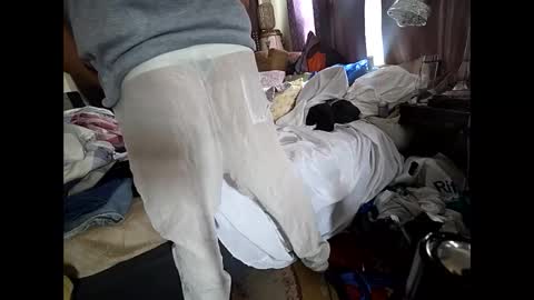 Snapshot of hotrox6942 chatting on 11/09/25, 03:54 hotrox6942 online show from 11/09/25, 03:54