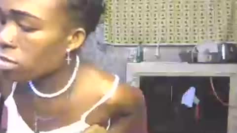 Snapshot of hotsassyqueen219667 chatting on 07/06/26, 06:21 Kichuna online show from 07/06/26, 06:21