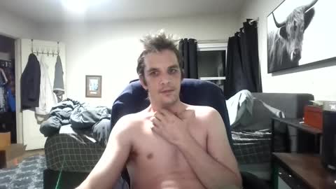 Snapshot of hotslimboy24 chatting on 01/06/25, 05:30 sexy mark online show from 01/06/25, 05:30