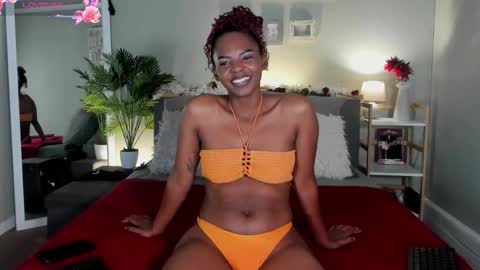 Hot Stella online show from 10/09/25, 08:34