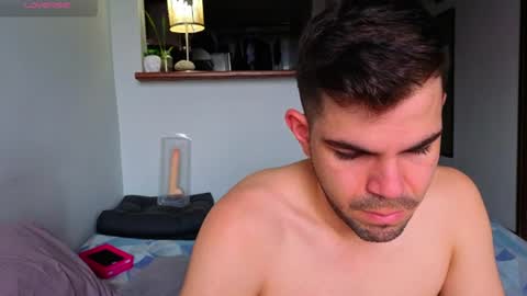 Snapshot of hotstud_999 chatting on 07/04/26, 12:00 Andres online show from 07/04/26, 12:00