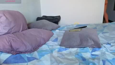 Snapshot of hotstud_999 chatting on 07/25/26, 05:54 Andres online show from 07/25/26, 05:54