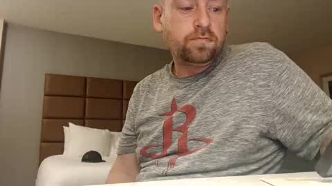 Snapshot of hotstuff19871987 chatting on 01/01/25, 02:19 hotstuff19871987 online show from 01/01/25, 02:19