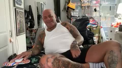 hotstuff775616 online show from 10/25/25, 04:20