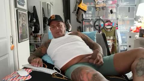 hotstuff775616 online show from 10/31/25, 01:28