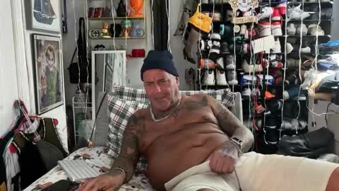 hotstuff775616 online show from 12/20/25, 03:46