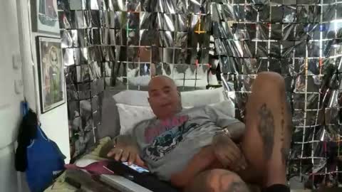 hotstuff775616 online show from 04/08/26, 01:49