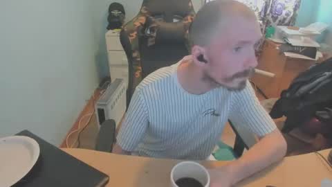 Snapshot of hotsummer1996 chatting on 03/08/25, 12:30 hot online show from 03/08/25, 12:30