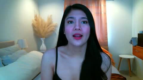 Snapshot of hotsweetangel00 chatting on 09/30/25, 03:00 Sweet Angel online show from 09/30/25, 03:00