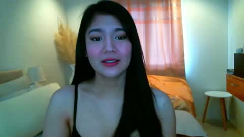Snapshot of hotsweetangel00 chatting on 10/20/25, 01:50 Sweet Angel online show from 10/20/25, 01:50