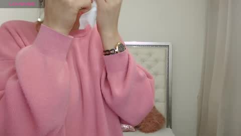 Snapshot of hott_eryka chatting on 01/20/25, 06:10 Eryka online show from 01/20/25, 06:10