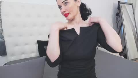 Snapshot of hottalina_ chatting on 03/01/25, 11:17 alina online show from 03/01/25, 11:17