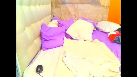 THEONE online show from 03/03/26, 01:39