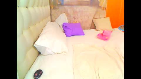 THEONE online show from 04/18/26, 02:26