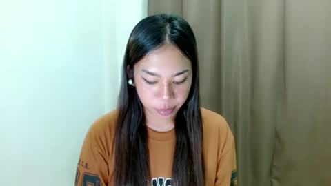 Snapshot of hottescum_intheworld chatting on 10/28/25, 06:39 nika  online show from 10/28/25, 06:39