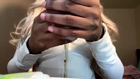 hottie940534 online show from 01/11/26, 11:10