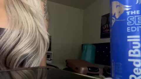 hottie940534 online show from 01/15/26, 12:04