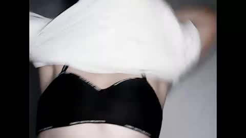 Leen online show from 02/25/26, 12:42