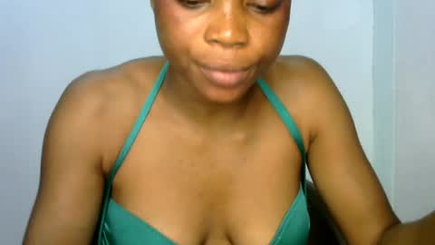 Snapshot of hottie_baddie14 chatting on 06/14/26, 07:27 hottie baddie14 online show from 06/14/26, 07:27