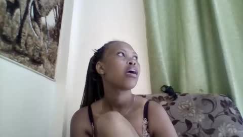 Snapshot of hottie_creamy chatting on 09/09/25, 08:14 hottiecreamys cam online show from 09/09/25, 08:14