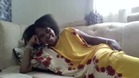 Snapshot of hottie_creamy chatting on 09/12/25, 07:41 hottiecreamys cam online show from 09/12/25, 07:41