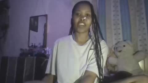 Snapshot of hottie_creamy chatting on 10/14/25, 08:59 hottiecreamys cam online show from 10/14/25, 08:59