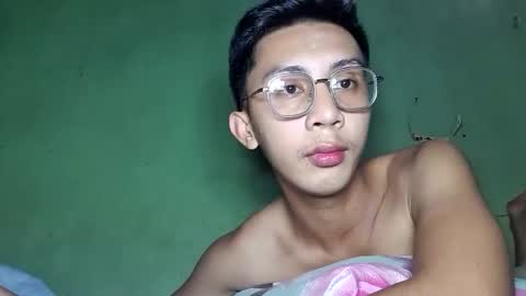 Snapshot of hottie_kylexx chatting on 05/27/26, 08:55 Asian creamycumxx online show from 05/27/26, 08:55