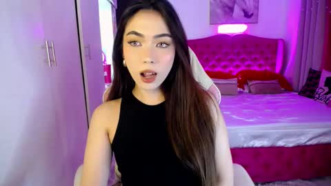 LEXIE- dont forget to give me thumbs up online show from 02/25/25, 05:08