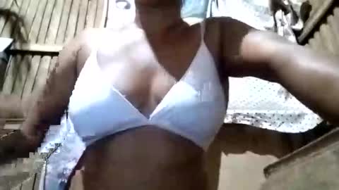 Lyn online show from 11/11/25, 12:27