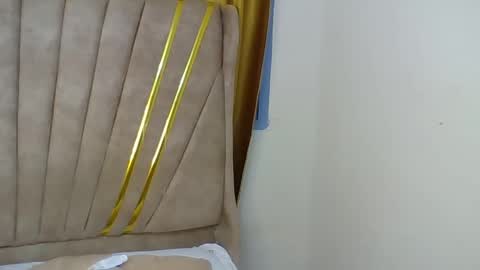 hottie_mammy online show from 04/23/26, 02:30