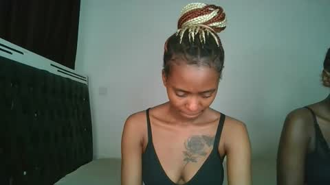 Snapshot of hottie_mistie chatting on 04/30/26, 10:14 hottie_mistie online show from 04/30/26, 10:14