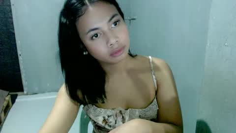 Snapshot of hottiescummerx chatting on 06/16/26, 09:39 N I C A online show from 06/16/26, 09:39