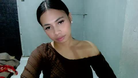 Snapshot of hottiescummerx chatting on 07/10/26, 05:48 N I C A online show from 07/10/26, 05:48