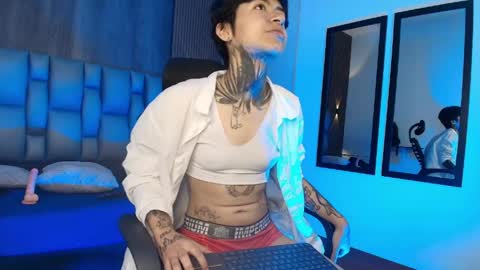 Juls online show from 04/29/26, 07:20