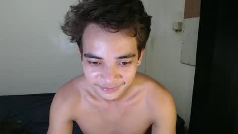 hottiespydie online show from 12/05/25, 04:10