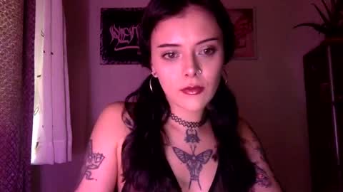 Snapshot of hottietat4u chatting on 02/05/25, 04:47 Tat online show from 02/05/25, 04:47