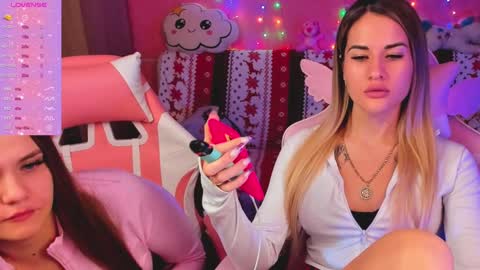 Ivanna and Jessica online show from 12/30/24, 01:03