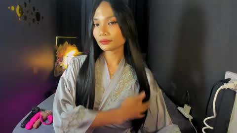 Snapshot of hotty_jane chatting on 05/21/26, 09:38 Hi i am Jane half vietnamese and half pinay and would like to meet good person here XOXO online show from 05/21/26, 09:38