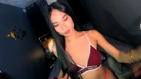 Snapshot of hotty_jane chatting on 05/26/26, 07:10 Hi i am Jane half vietnamese and half pinay and would like to meet good person here XOXO online show from 05/26/26, 07:10