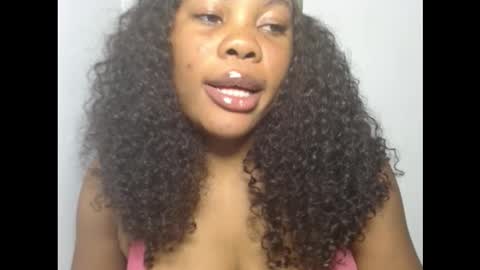 hotty_lora889 online show from 10/14/25, 02:29