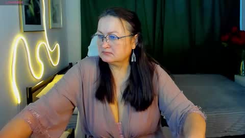 Anna online show from 03/03/26, 02:39