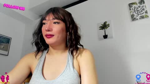 Snapshot of hottycrishinaxx chatting on 01/10/25, 10:06 crishinahotty online show from 01/10/25, 10:06