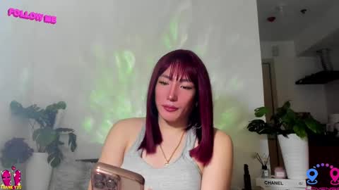 Snapshot of hottycrishinaxx chatting on 02/13/25, 04:43 crishinahotty online show from 02/13/25, 04:43