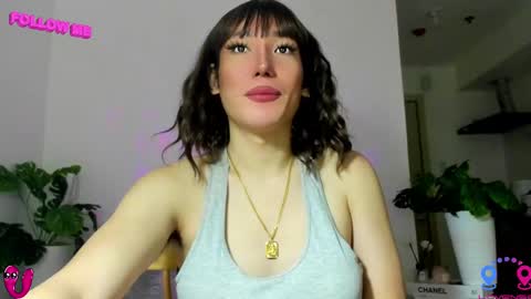 Snapshot of hottycrishinaxx chatting on 02/23/25, 03:02 crishinahotty online show from 02/23/25, 03:02