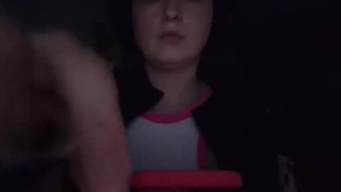 Snapshot of hotwifelili chatting on 04/12/26, 04:06 hotwifelili online show from 04/12/26, 04:06